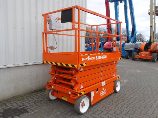 SkyJack SJ4626 Electric Scissor Lift 9.92m 2015 Skyjack SJ4626 2015 2 Scissor Lifts image 3
