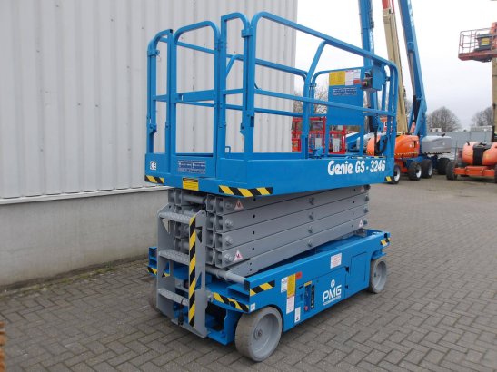 Scissor Lift Genie GS-3246 Electric 11.75m 2012 GS-3246 2012 2 Scissor Lifts image 3
