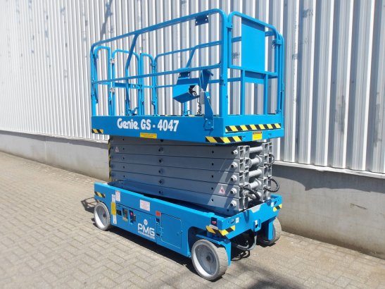 Scissor Lift Genie GS-4047 Electric 13.70m 2014 GS-4047 2014 2 Scissor Lifts image 3