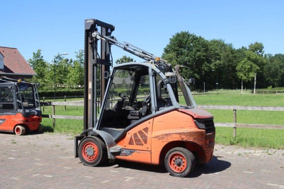Linde H50D-02 Diesel Forklift 5000kg 4.5m 2017 H50D-02 2017 2 Forklift image 3