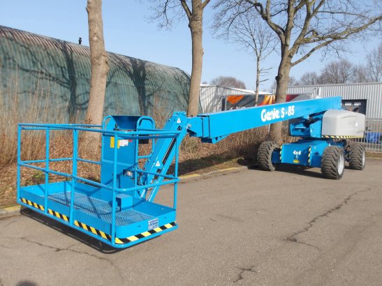 Telescopic boom lift Genie S-85 Diesel 27.91m 2012 S-85 2012 2 image 3