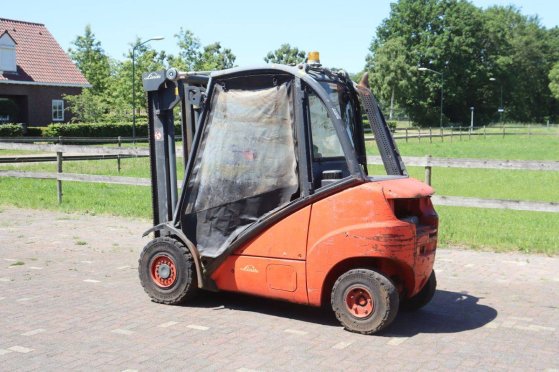 Linde H30D Diesel Forklift 3000kg 2005 H30D 2005 2 Forklift image 3