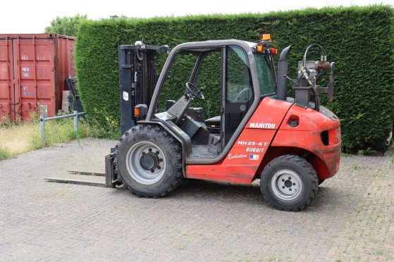Forklift Manitou MH25-4T Diesel 2500kg 3.7m 2008 MH25-4T 2008 2 Forklift image 3