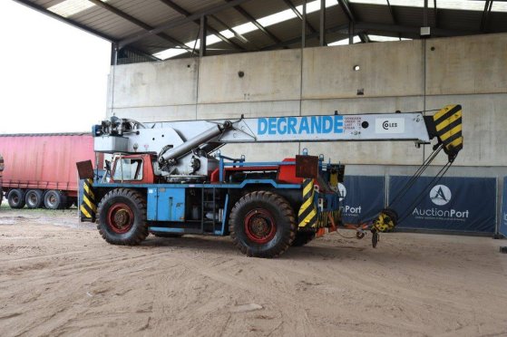 Grove Diesel Telescopic Crane 2 Other cranes image 3