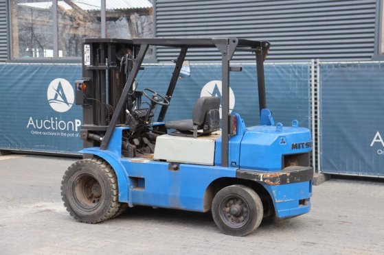Mitsubishi Diesel Forklift 2 Forklift image 3