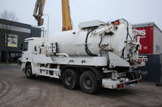 Vacuum Tanker Truck Mercedes-Benz 930.24 Diesel 2008 Mercedes-Benz 930.24 2008 2 image 3