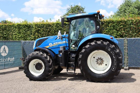 New Holland T7.245 Diesel Tractor 165kW 2017 with Parts T7.245 2017 2 image 18