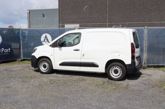 Peugeot Partner Diesel 76hp Van 2021 Peugeot Partner 2021 2 Closed vans image 33