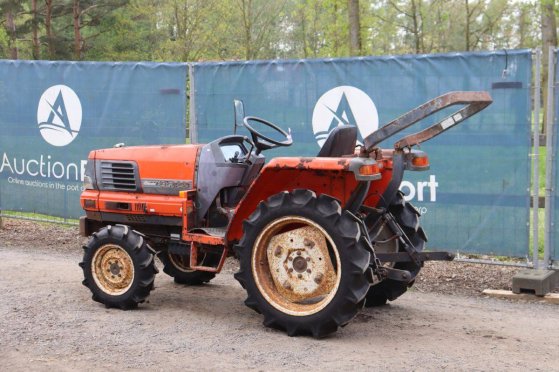Mini tractor Kubota GL200 Diesel 20HP GL200 2 image 3