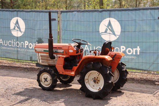 Mini tractor Kubota B1402DT Diesel 14HP B1402DT 2 image 3