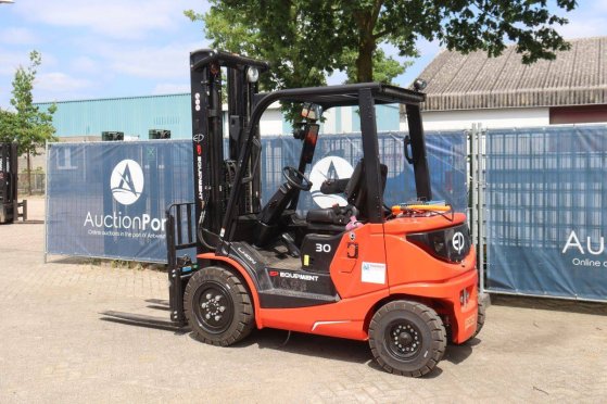 Forklift EP Equipment EFL 30 Pro Electric 3000kg 2026 EP Equipment EFL 30 Pro 2026 2 Forklift image 18