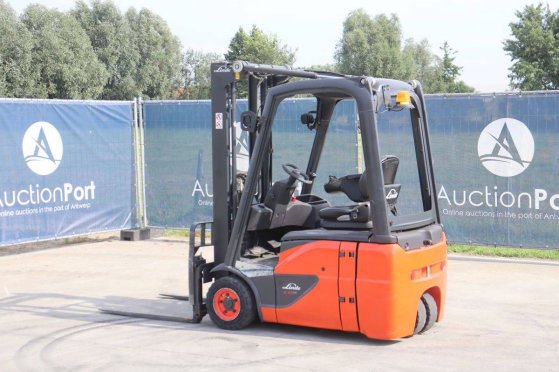 Linde E16C-02 Electric Forklift 1600kg 4.0m 2017 E16C-02 2017 2 Forklift image 3