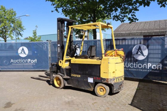 Hyster E5.50XL Electric Forklift 4840kg 4.05m 2000 Onbekend 2 Forklift image 3