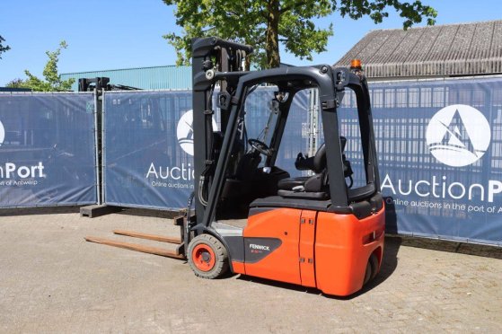 Linde E16C-02 Electric Forklift 1600kg 7m 2018 E16C-02 2018 2 Forklift image 3