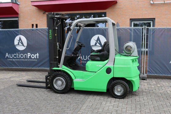Forklift CESAB M325G LPG 2500kg 5.0m 2018 Cesab M325G 2018 2 Forklift image 3