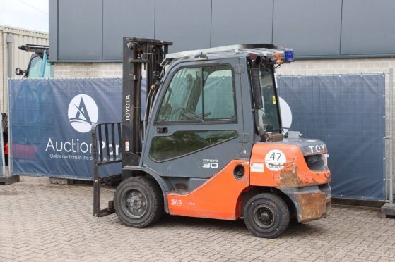 Forklift Toyota T02-8FDF30 Diesel 3000kg 3.7m 2020 02-8FDF30 2020 2 Forklift image 3