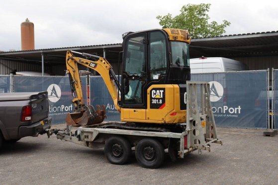 Caterpillar 301.8 Diesel Mini Excavator 15.7kW With Trailer 301.8 2 image 3