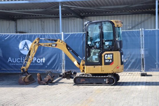 Mini excavator Caterpillar 301.8 Diesel 16kW 2019 301.8 2019 2 Crawler Excavators image 3