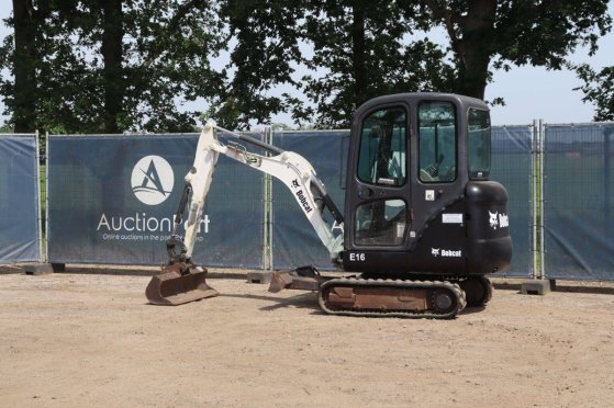 Mini excavator Bobcat E16 Diesel 10kW 2012 E16 2012 2 image 3
