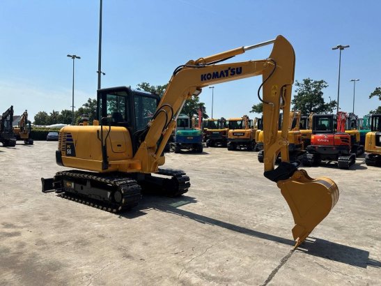 Midi excavator Komatsu PC56-7 Diesel 2016 PC56-7 2016 2 Crawler Excavators image 3