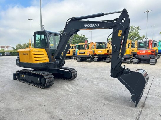 Midi excavator Volvo EC60C Diesel 2010 EC60C 2010 2 Crawler Excavators image 3