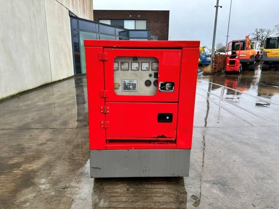 Generator Gesan DPS100 Diesel 2005 GESAN DPS100 2005 2 Generators image 3