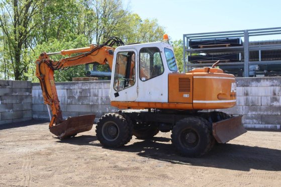 Wielgraafmachine Atlas Diesel 2 Wheeled Excavators image 18
