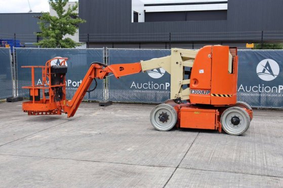 JLG E300AJP Electric Articulated Boom Lift 230kg 11.14m 2007 E300AJP 2007 2 image 3