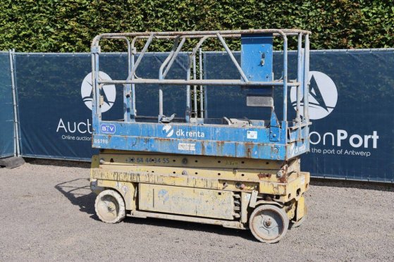 Electric Scissor Lift Onbekend 2 Scissor Lifts image 33
