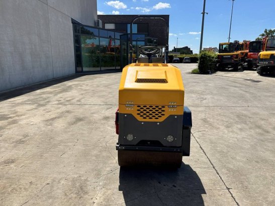 Tandem vibratory roller Captok CK1000 Petrol 2025 New Captok CK1000 2025 1 image 18