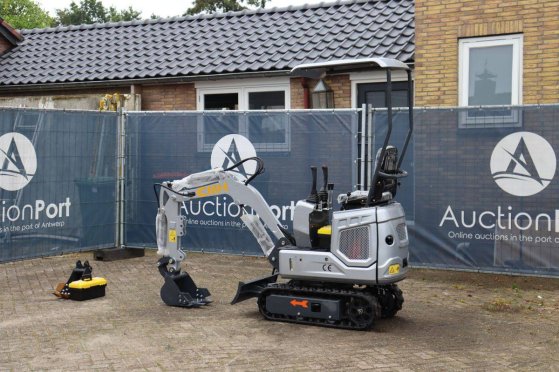 Mini Excavator CMH C08 Diesel 7kW 2026 New CMH C08 2026 1 image 18