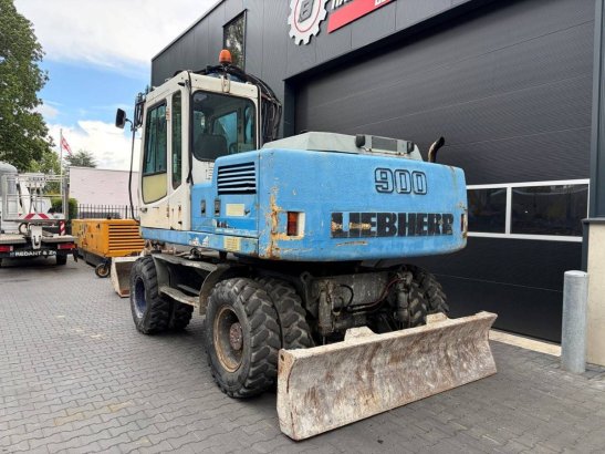 Wheel excavator Liebherr A900B Litronic Diesel 82kW 2000 A900B Litronic 2000 2 Wheeled Excavators image 18