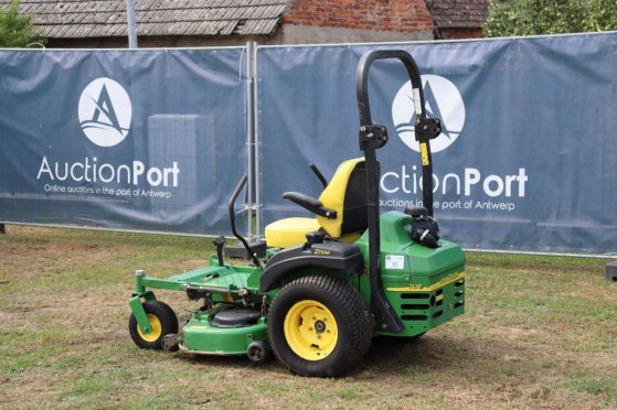 John Deere ZTRAK 717E Petrol Ride-on Mower 14.2kW John Deere ZTRAK 717E 2 image 18