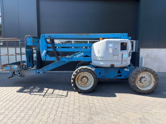 Articulating boom lift Genie Z-45/25 Diesel 227kg 15.9m 2005 Z-45/25 2005 2 image 18