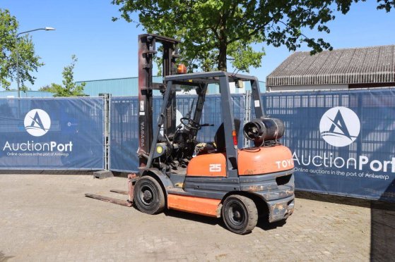 Forklift Toyota 25 LPG 2500kg 4.5m 25 2 Forklift image 33