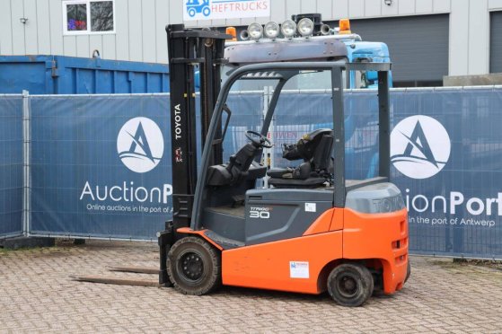 Toyota 8FBMKT30 Electric Forklift 3000kg 3.7m 2013 8FBMKT30 2013 2 Forklift image 33