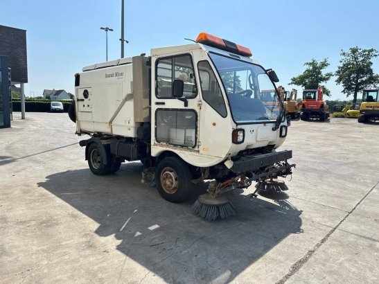 Sweeper Scarab Diesel 2005 Scarab 2005 2 image 3