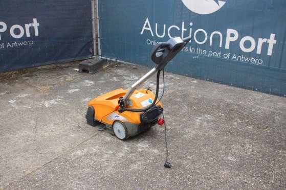 Scrubbing machine Taski Swingo 350 Electric Taski Swingo 350 2 image 16