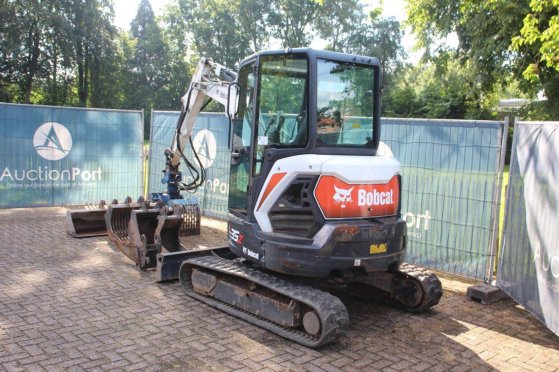 Crawler excavator Bobcat E35z Diesel 18.2kW 2022 E35z 2022 2 Crawler Excavators image 3