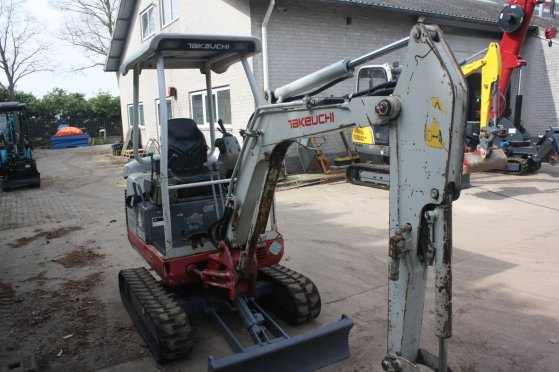 Mini excavator Takeuchi TB016 Diesel 2013 TB016 2013 2 image 3