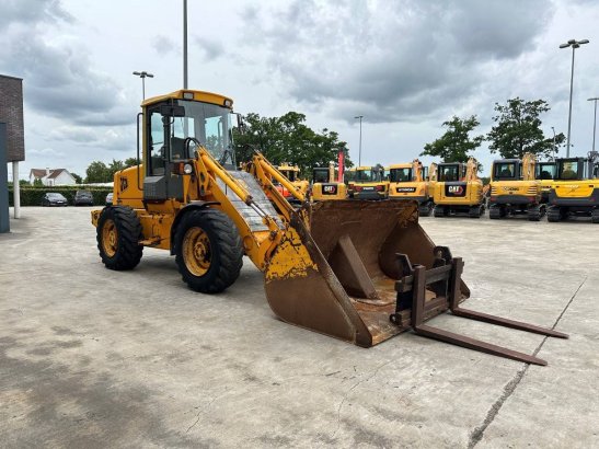 JCB 411 Diesel Wheel Loader 1996 411 1996 2 Wheel Loaders image 3