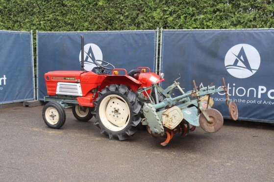 Mini tractor Yanmar YM1610 Diesel 16hp with cultivator YM1610 2 Tractor Units image 3