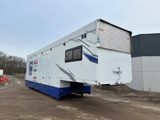 Racing Trailer - Sleeping & Workshop Desot Semi-trailer 1981 DESOT Oplegger 1981 2 Box semi-trailers image 19