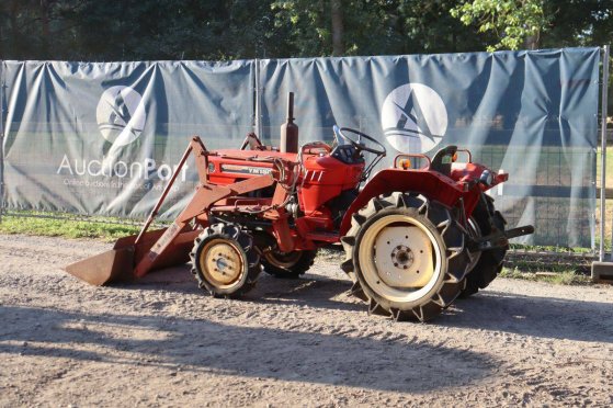 Yanmar YM1802D Mini Tractor Diesel 18hp with front loader YM1802D 2 Tractor Units image 3