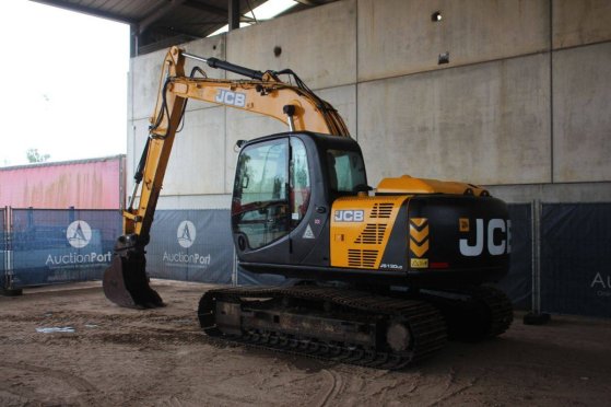 Crawler excavator JCB JS130LC Diesel 81kW 2015 JS130LC 2015 2 Crawler Excavators image 3