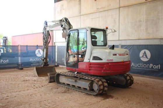 Crawler excavator Takeuchi TB285 Diesel 52kW 2013 TB285 2013 2 Crawler Excavators image 3