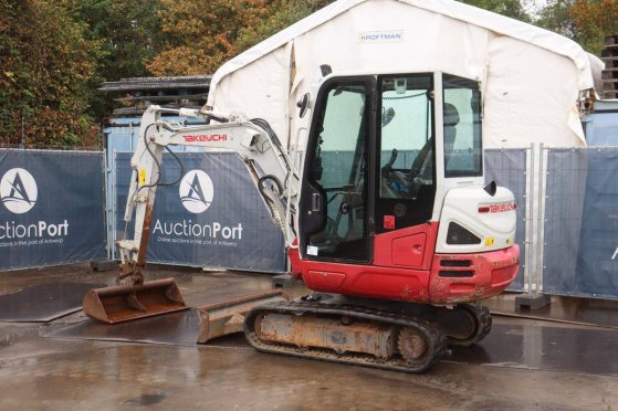 Crawler excavator Takeuchi TB230 Diesel 2017 2650 2017 2 Crawler Excavators image 3