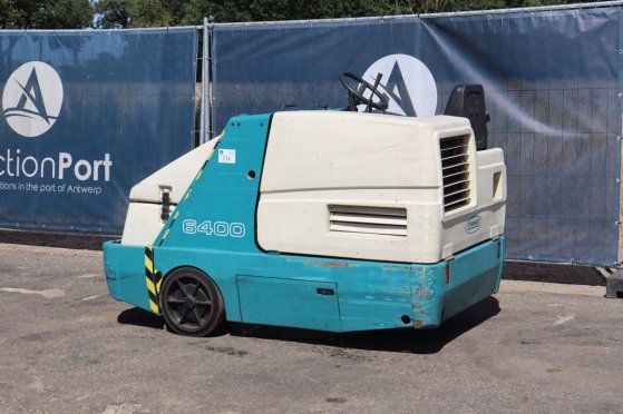 Sweeper Tennant 6400 Diesel 12kW 2002 TENNANT 6400 2002 2 image 3