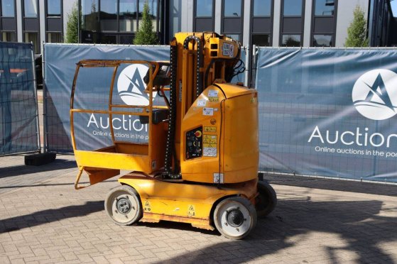 JLG Toucan 8E Electric Mast Lift 8.2m 2011 Toucan 8E 2011 2 image 3