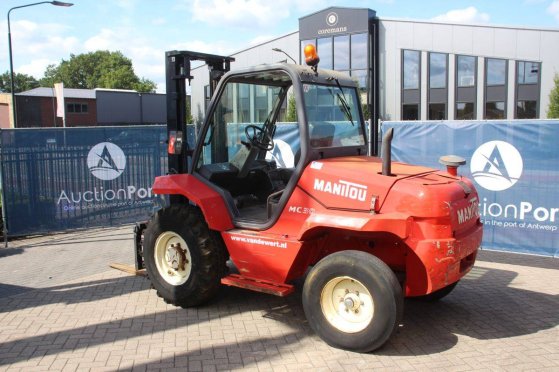 Rough-terrain forklift Manitou MC30-2 Diesel 3000kg 2002 MC30-2 2002 2 Rough Terrain Forklift image 3